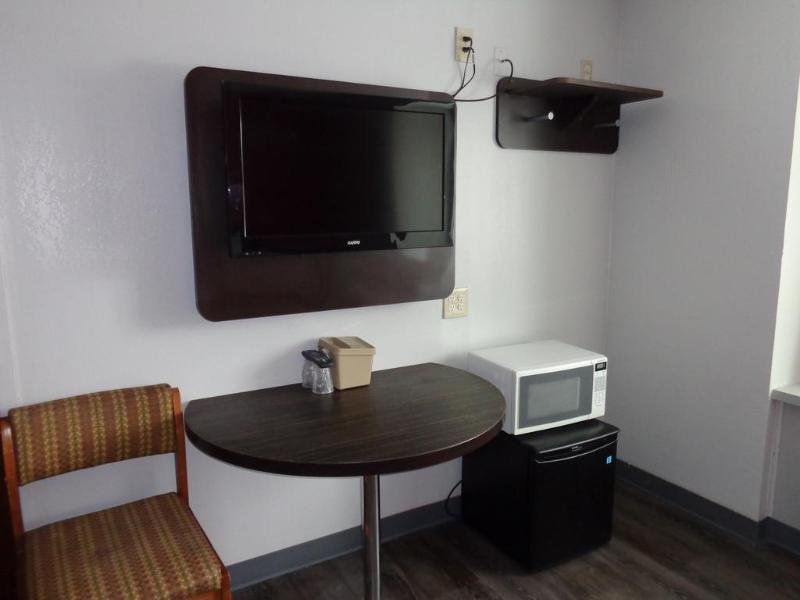 Quality Inn & Suites Watertown Fort Drum Calcium エクステリア 写真