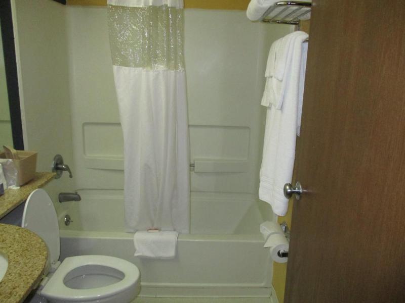 Quality Inn & Suites Watertown Fort Drum Calcium エクステリア 写真