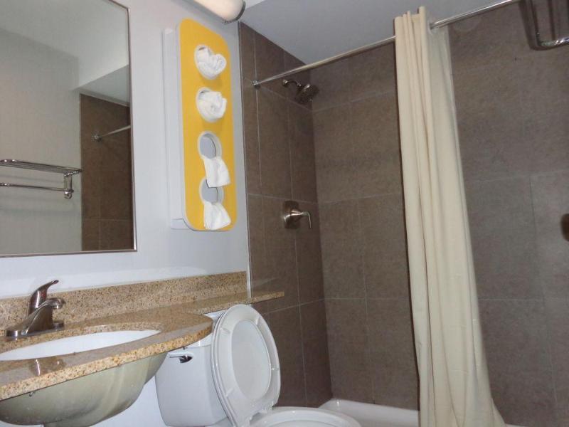 Quality Inn & Suites Watertown Fort Drum Calcium エクステリア 写真