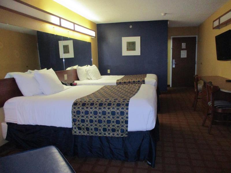 Quality Inn & Suites Watertown Fort Drum Calcium エクステリア 写真